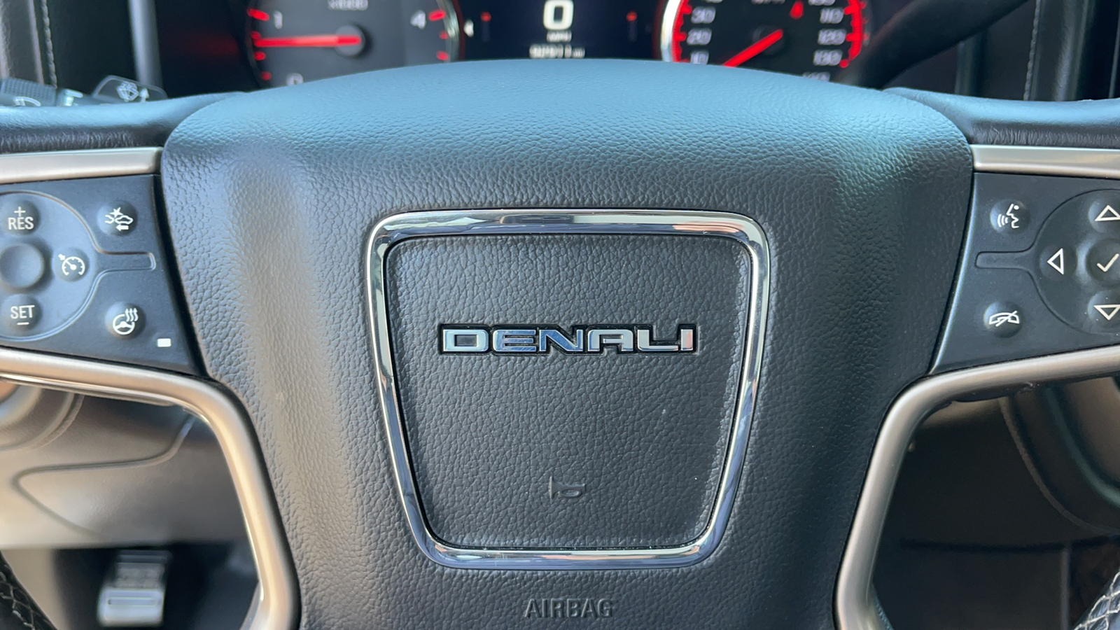 2015 GMC Sierra 2500HD available WiFi Denali 23