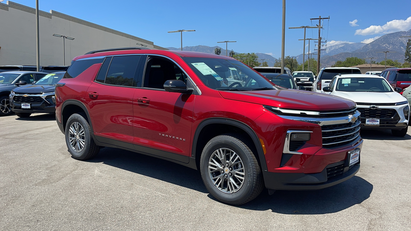 2024 Chevrolet Traverse FWD LT 1