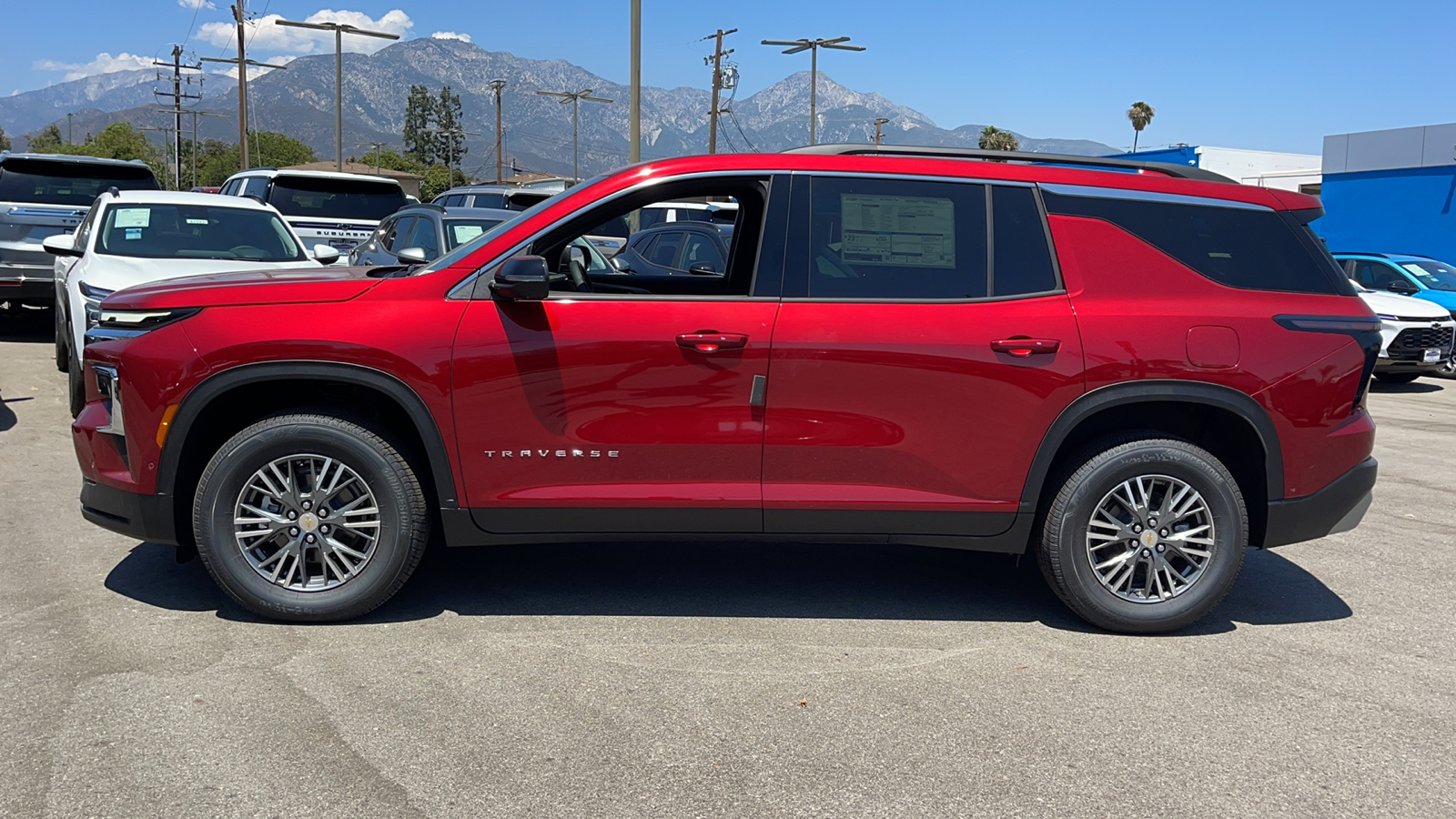 2024 Chevrolet Traverse FWD LT 6