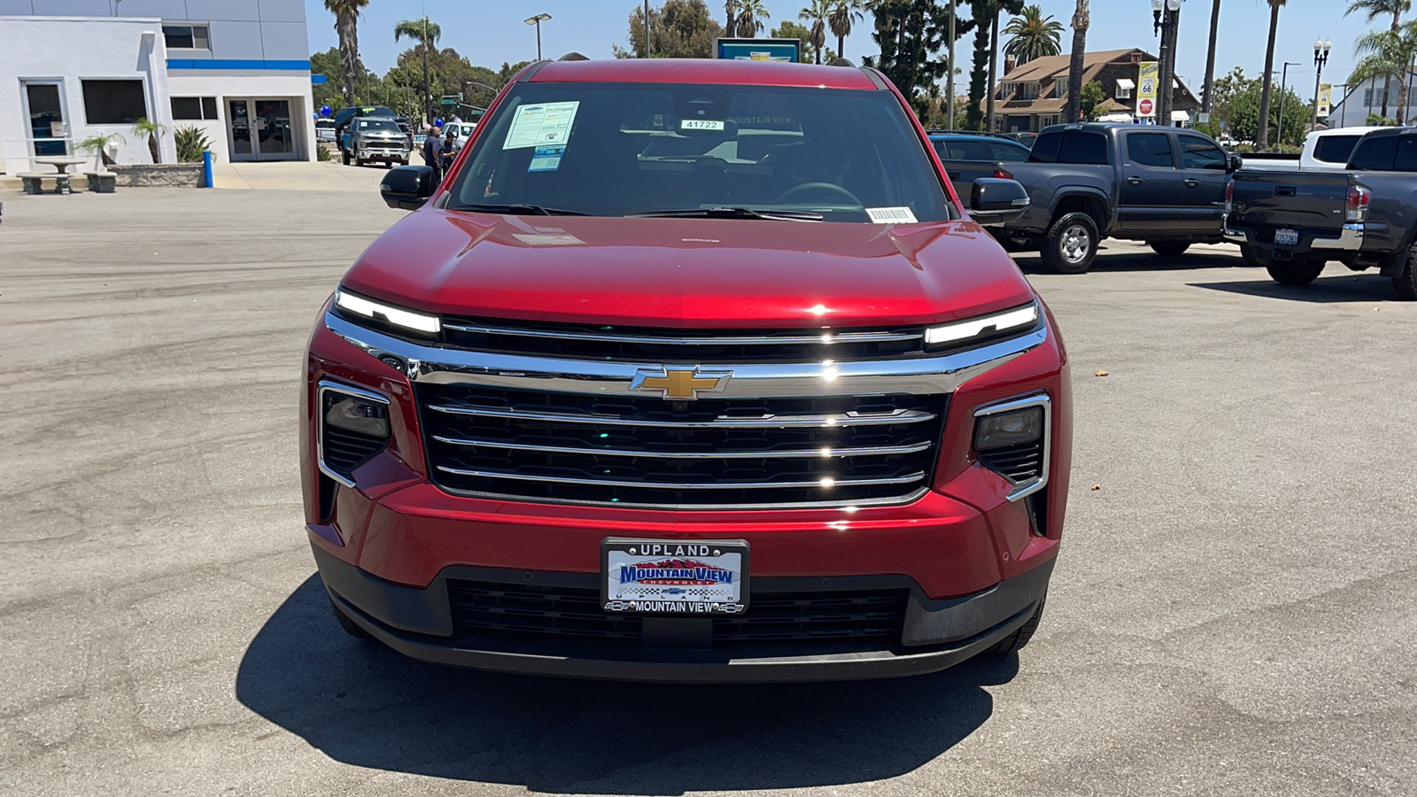 2024 Chevrolet Traverse FWD LT 8