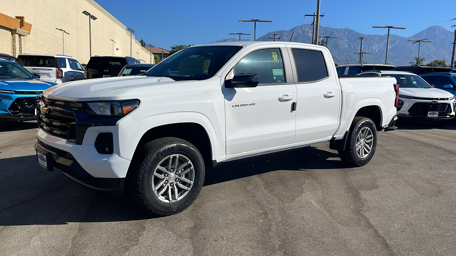 2024 Chevrolet Colorado 2WD LT 7