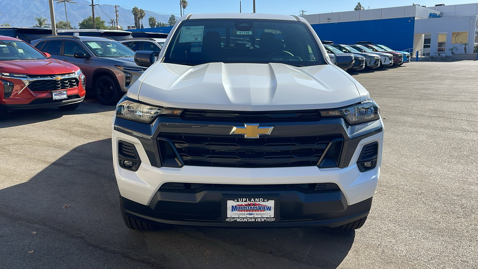 2024 Chevrolet Colorado 2WD LT 8