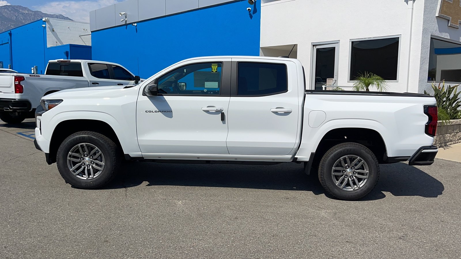 2024 Chevrolet Colorado 2WD LT 6