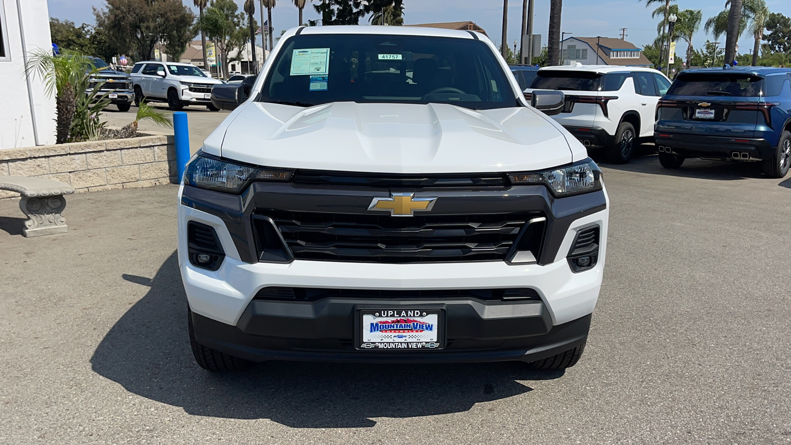 2024 Chevrolet Colorado 2WD LT 8