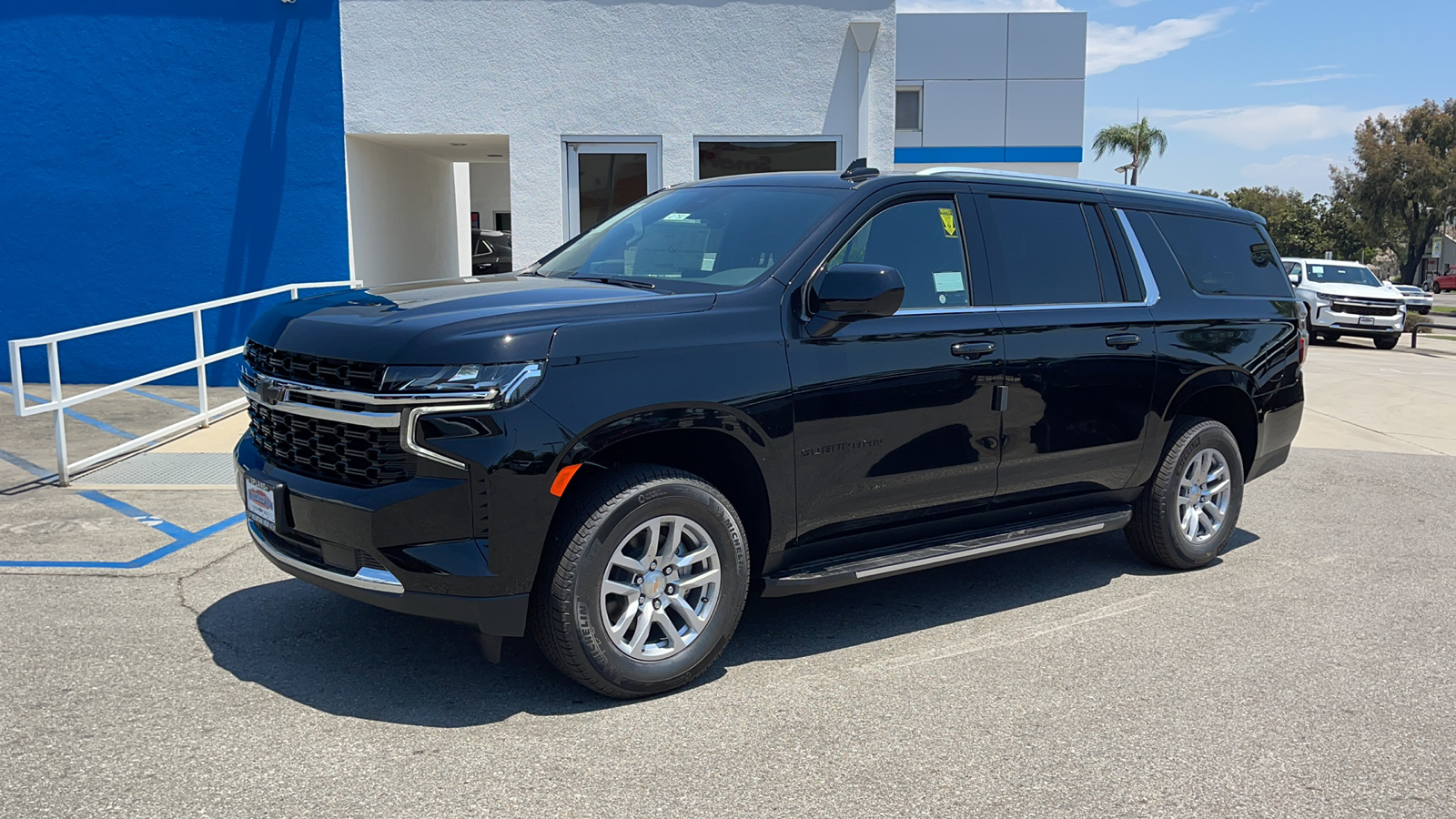 2024 Chevrolet Suburban LS 7