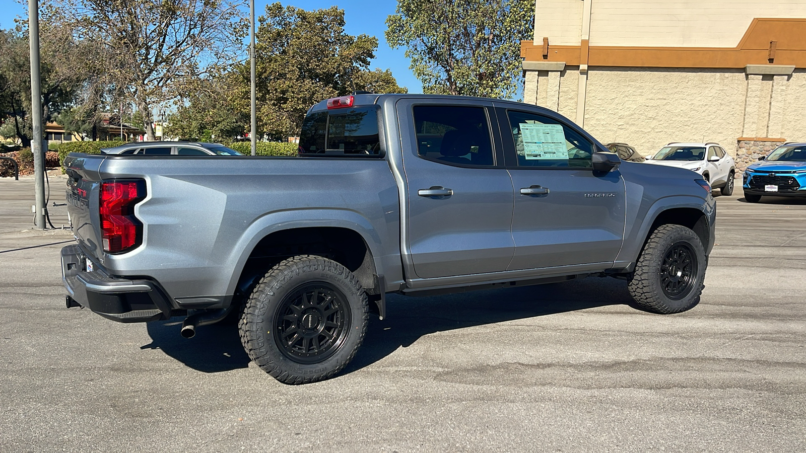 2024 Chevrolet Colorado 2WD LT 3