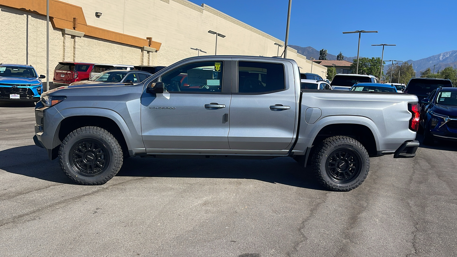 2024 Chevrolet Colorado 2WD LT 6