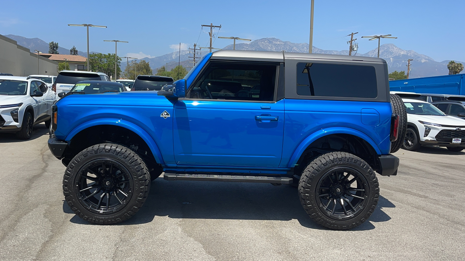 2023 Ford Bronco Outer Banks 6