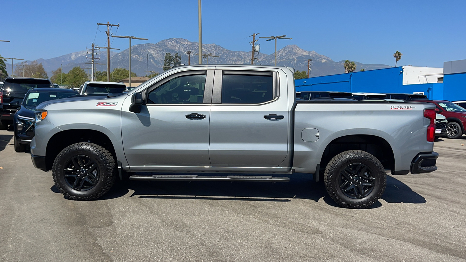 2024 Chevrolet Silverado 1500 LT Trail Boss 6