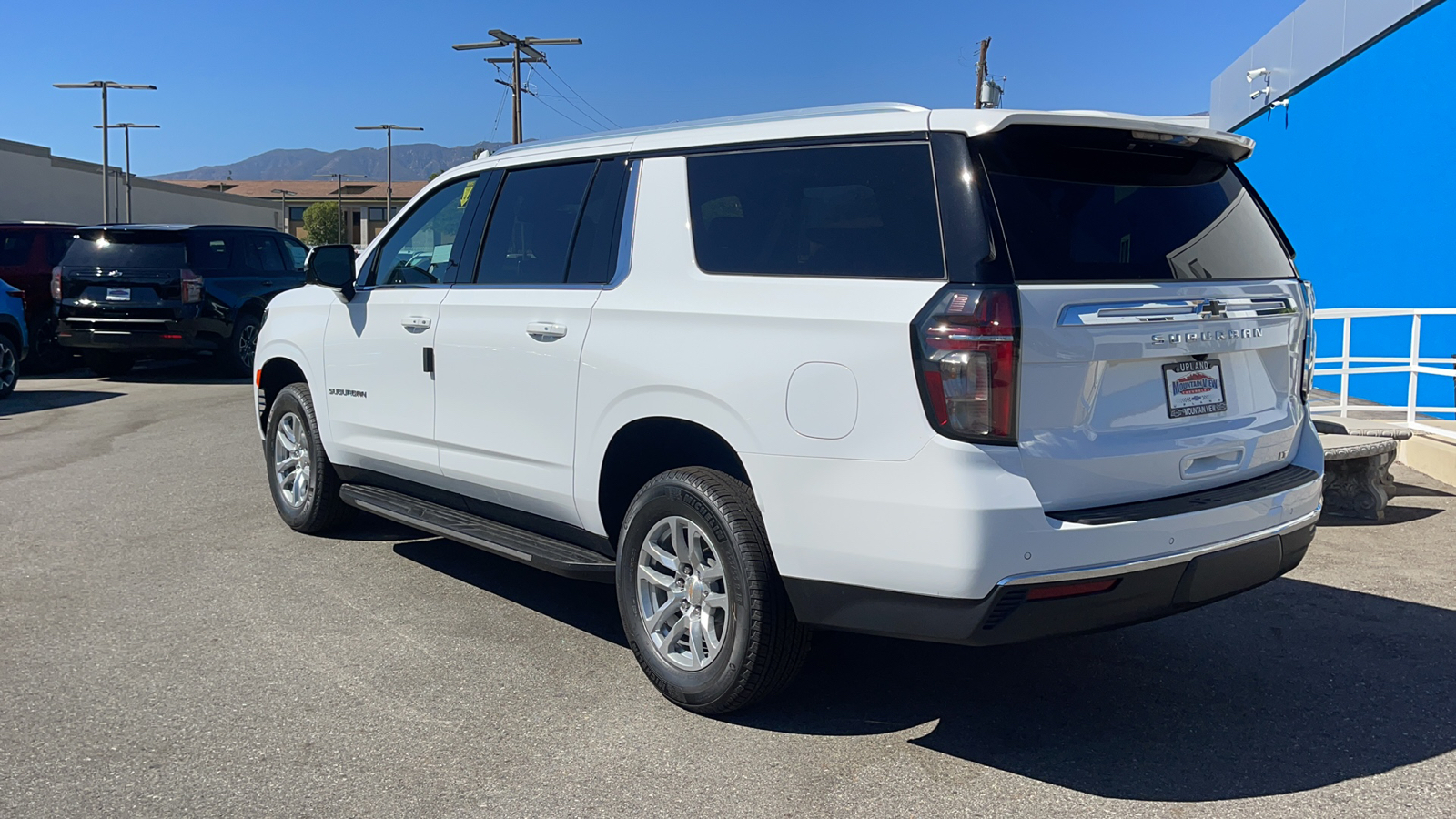 2024 Chevrolet Suburban LT 5