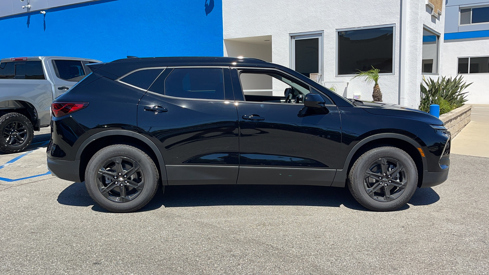 2024 Chevrolet Blazer LT 2