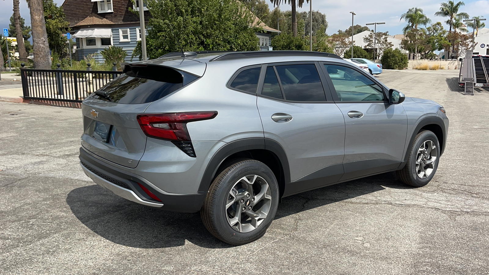 2025 Chevrolet Trax LT 3