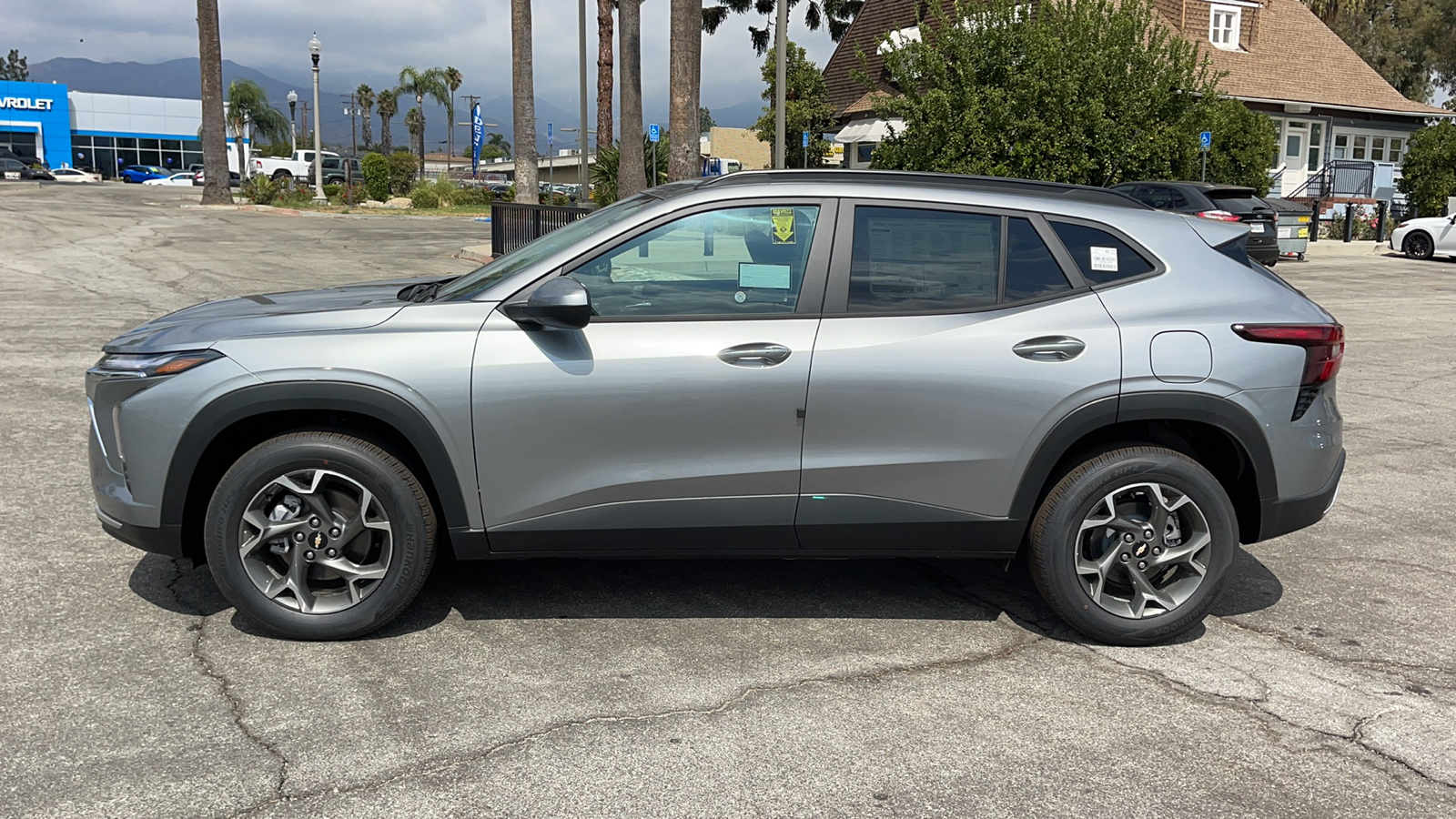 2025 Chevrolet Trax LT 6