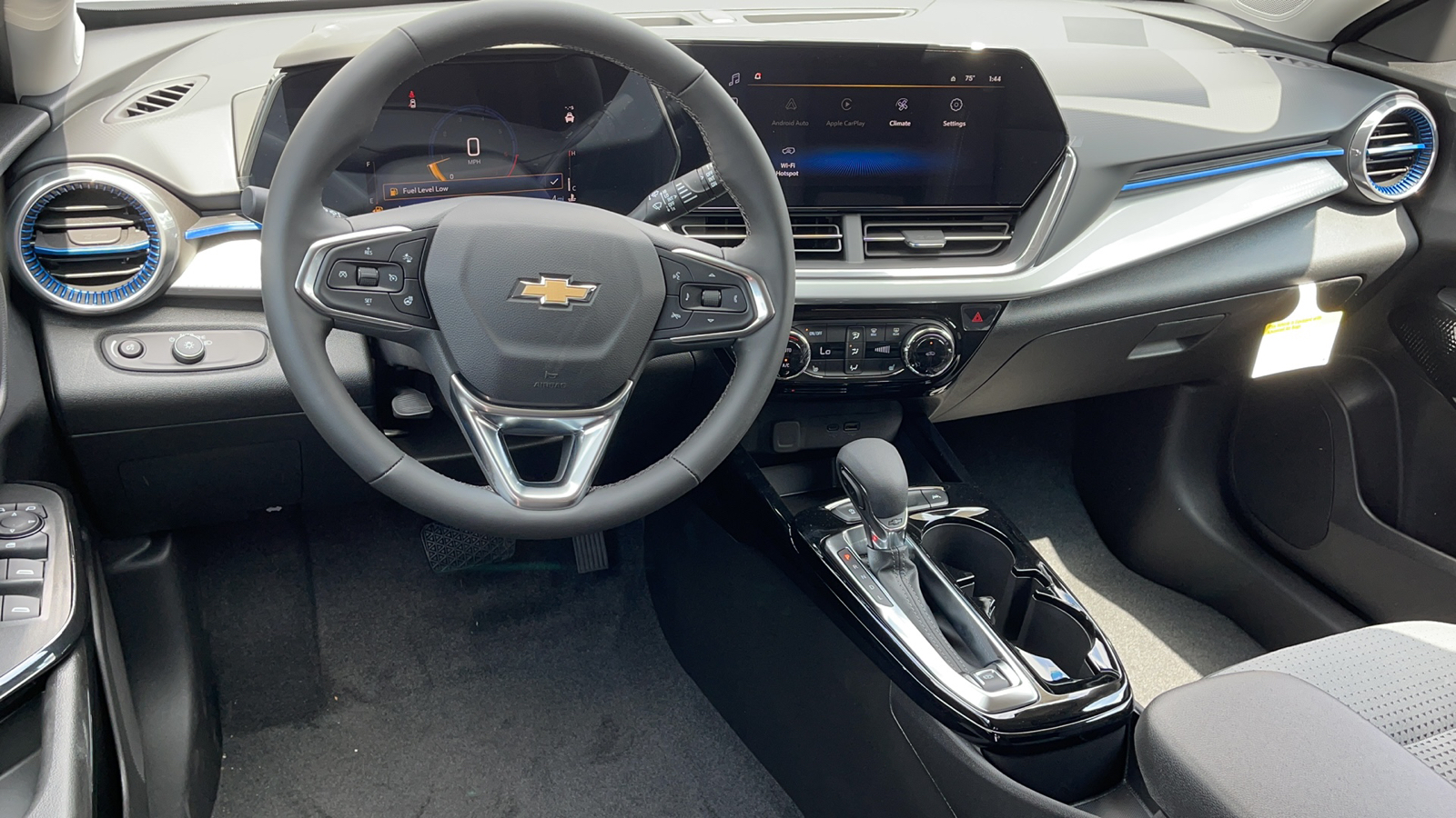 2025 Chevrolet Trax LT 14