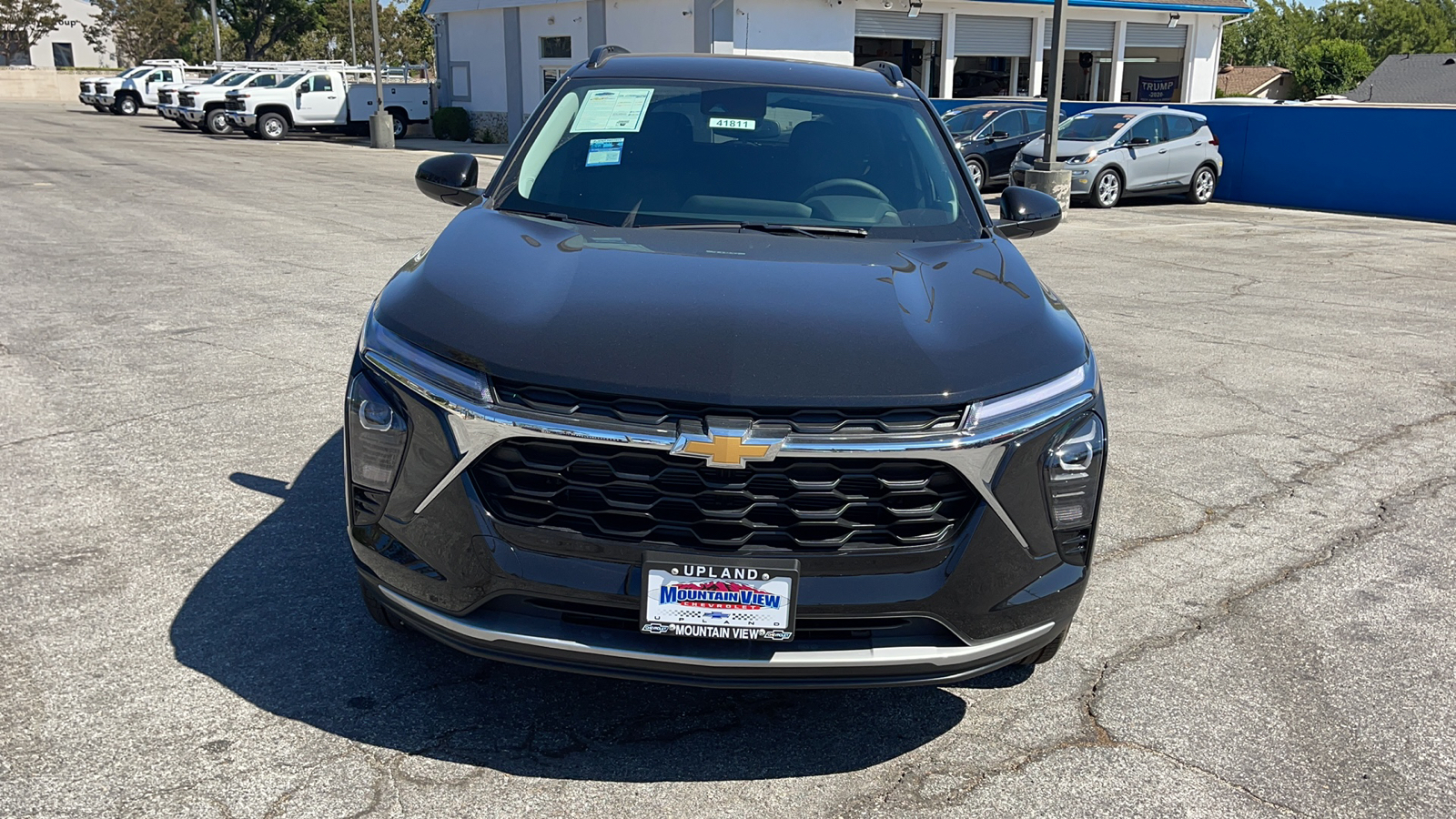 2025 Chevrolet Trax LT 8