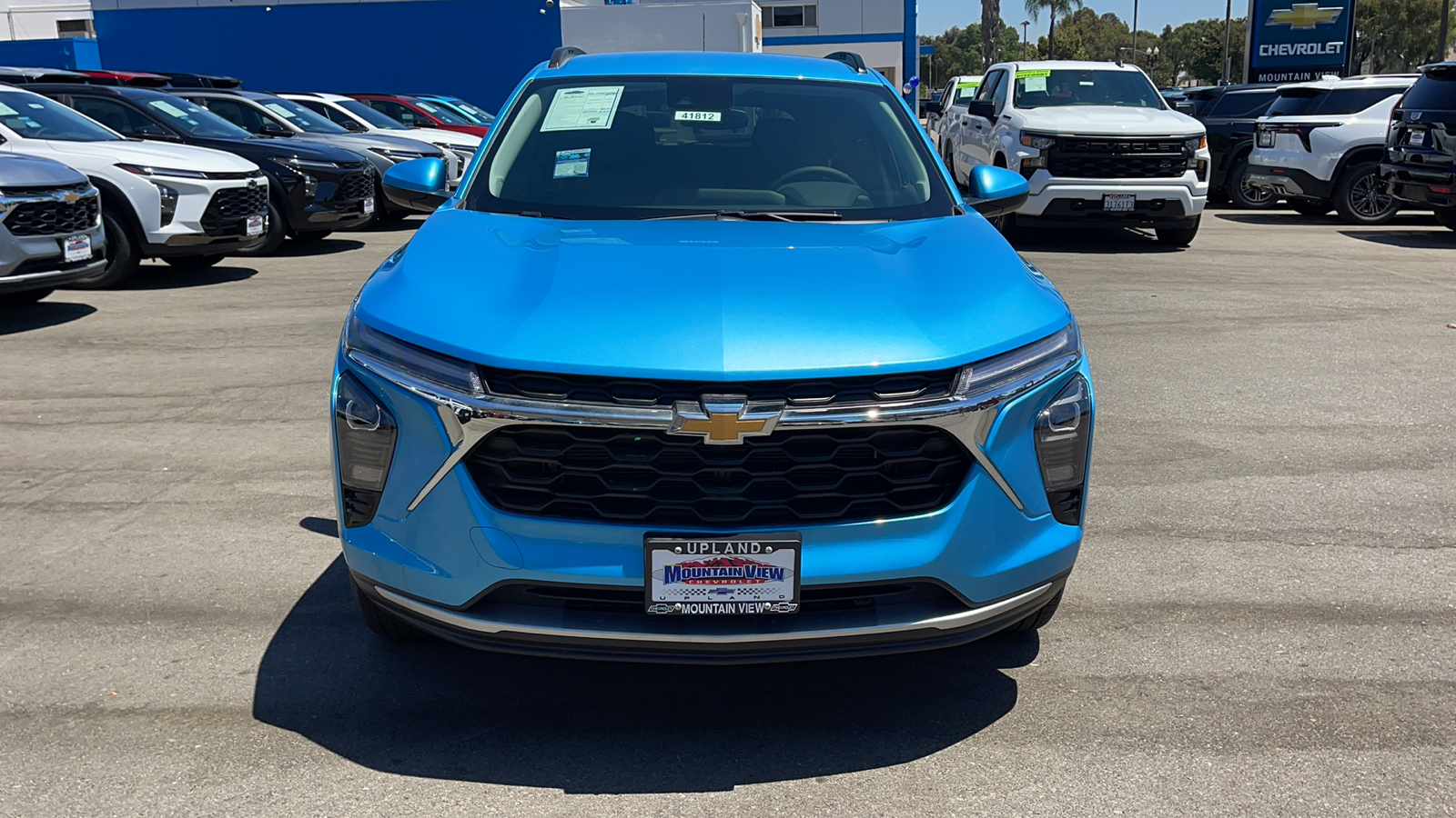 2025 Chevrolet Trax LT 8