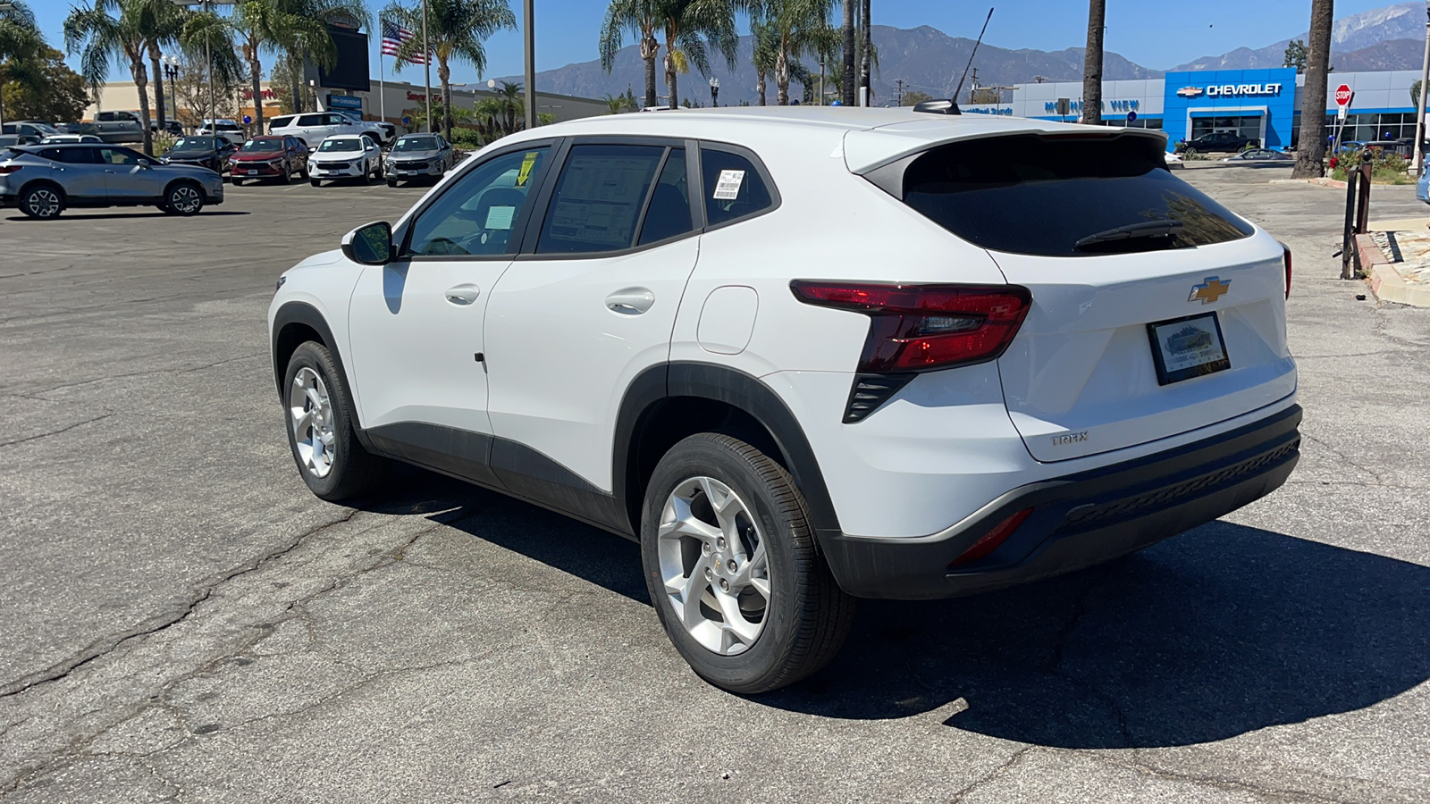 2024 Chevrolet Trax LS 5