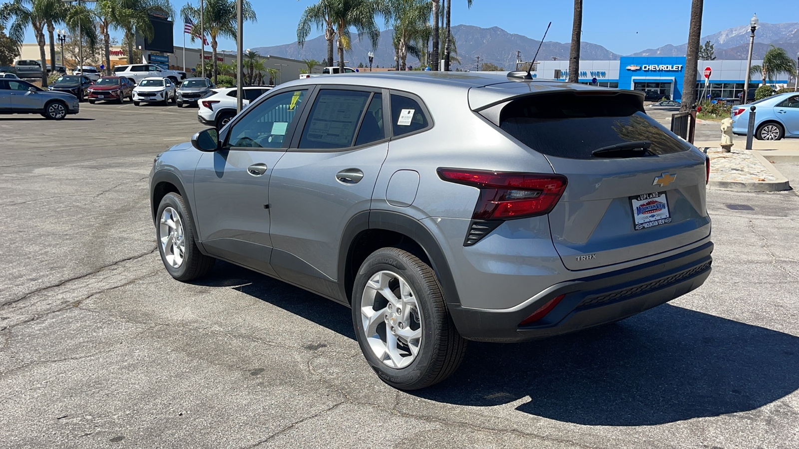 2024 Chevrolet Trax LS 5