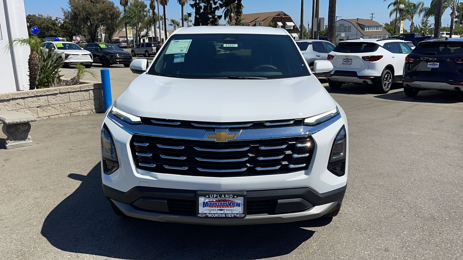 2025 Chevrolet Equinox FWD LT 8