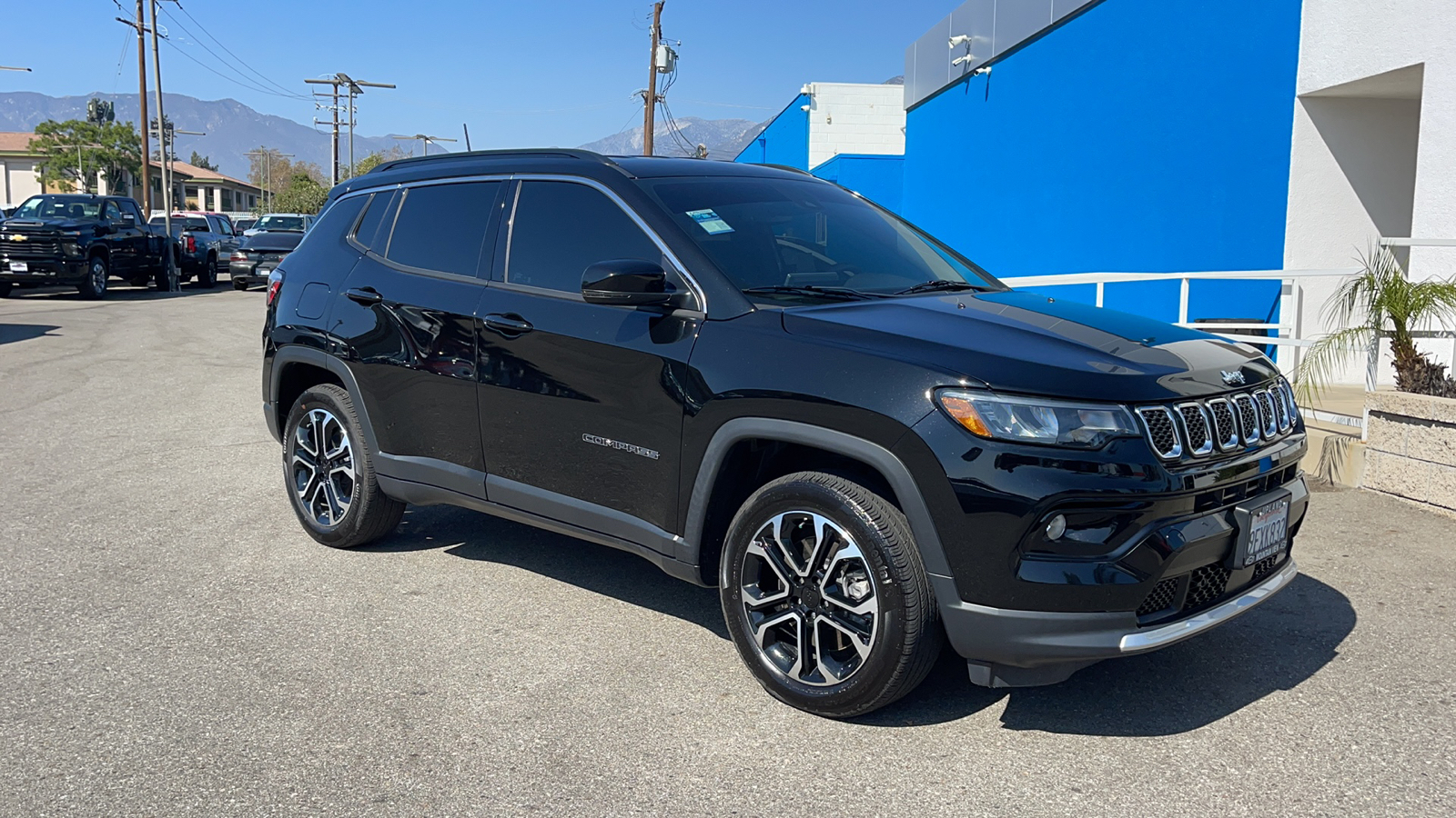 2023 Jeep Compass Limited 1