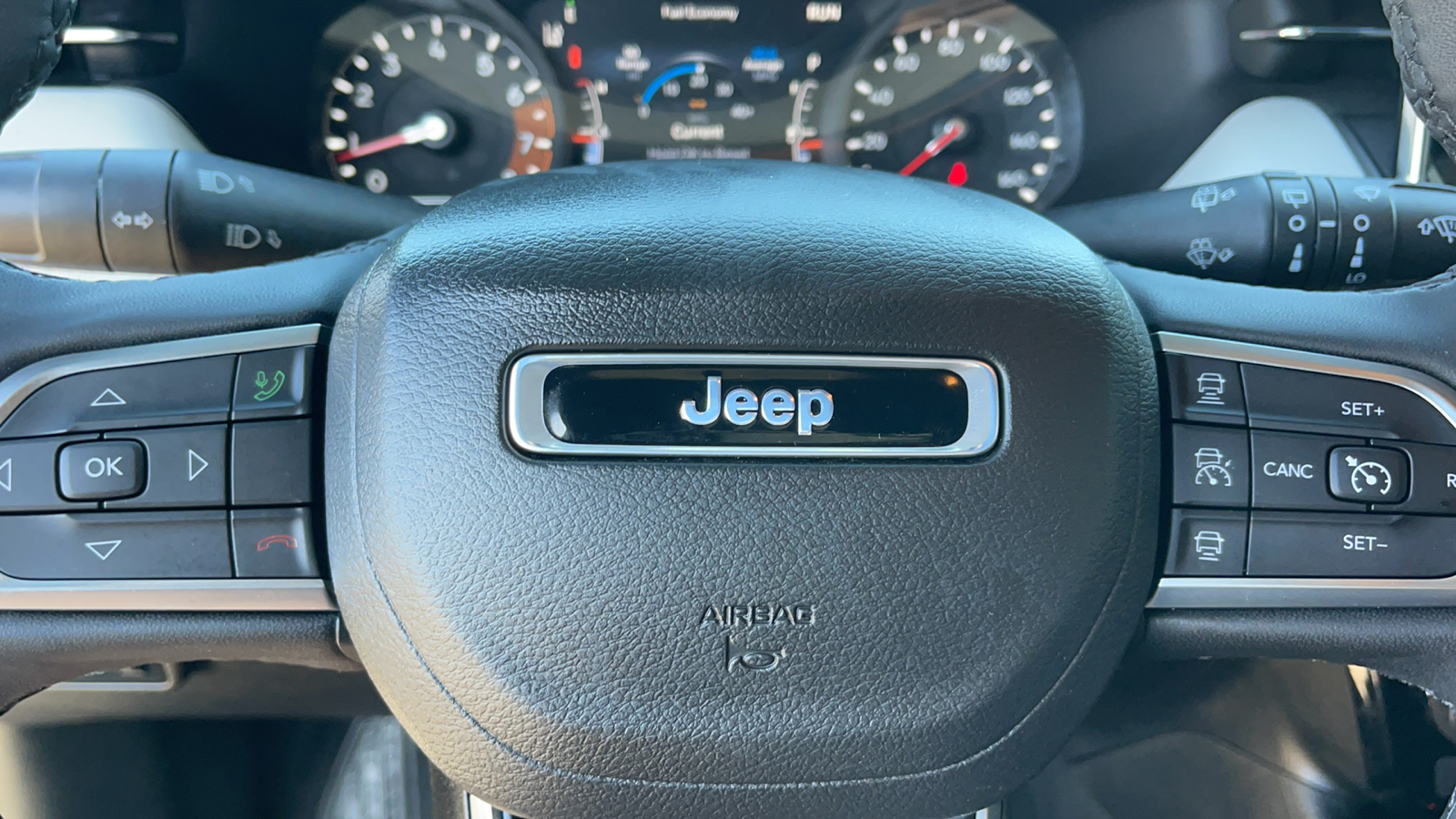 2023 Jeep Compass Limited 25