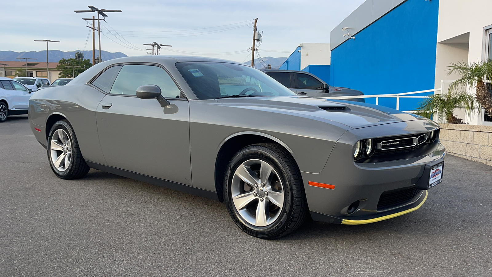 2019 Dodge Challenger SXT 1