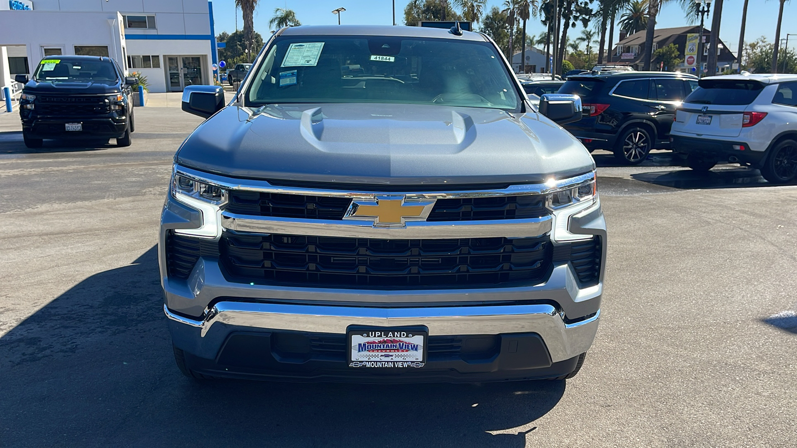 2024 Chevrolet Silverado 1500 LT 8