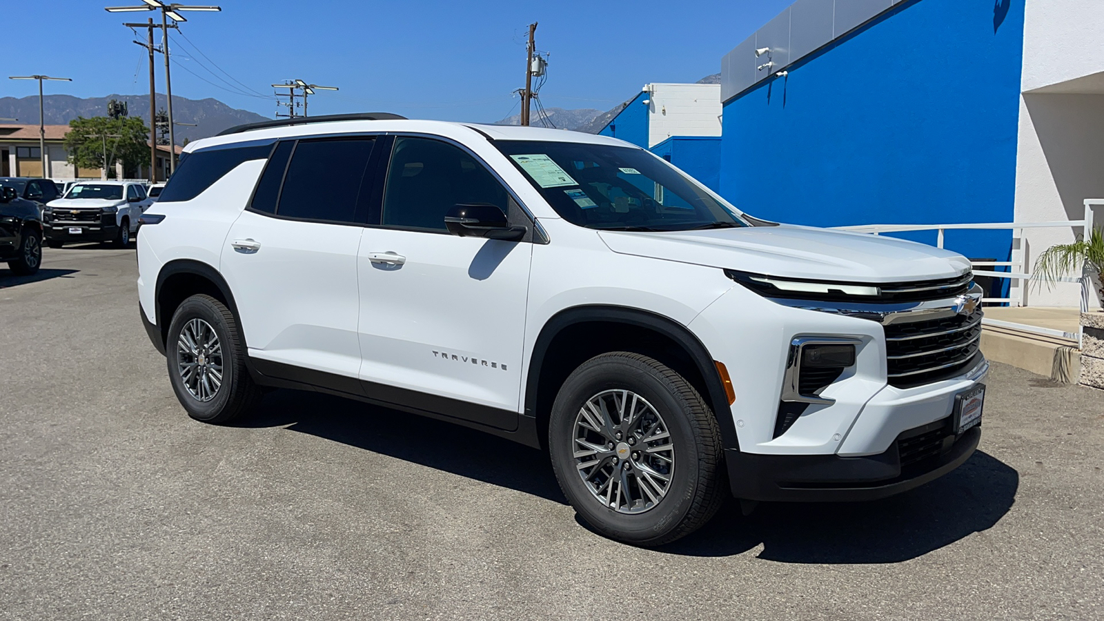 2024 Chevrolet Traverse FWD LT 1