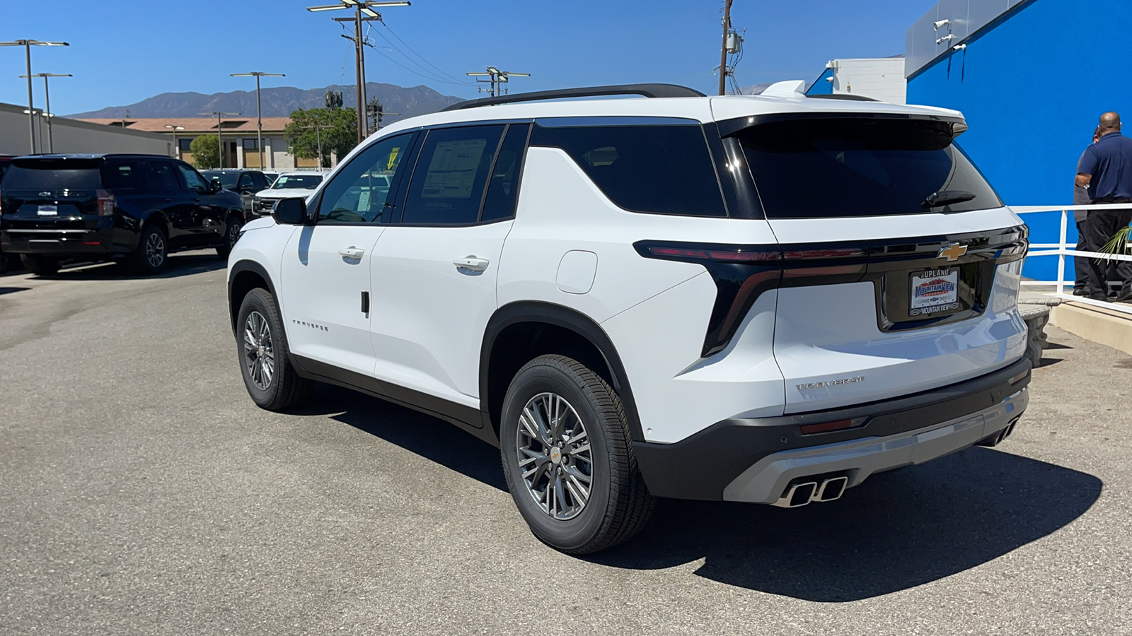 2024 Chevrolet Traverse FWD LT 5