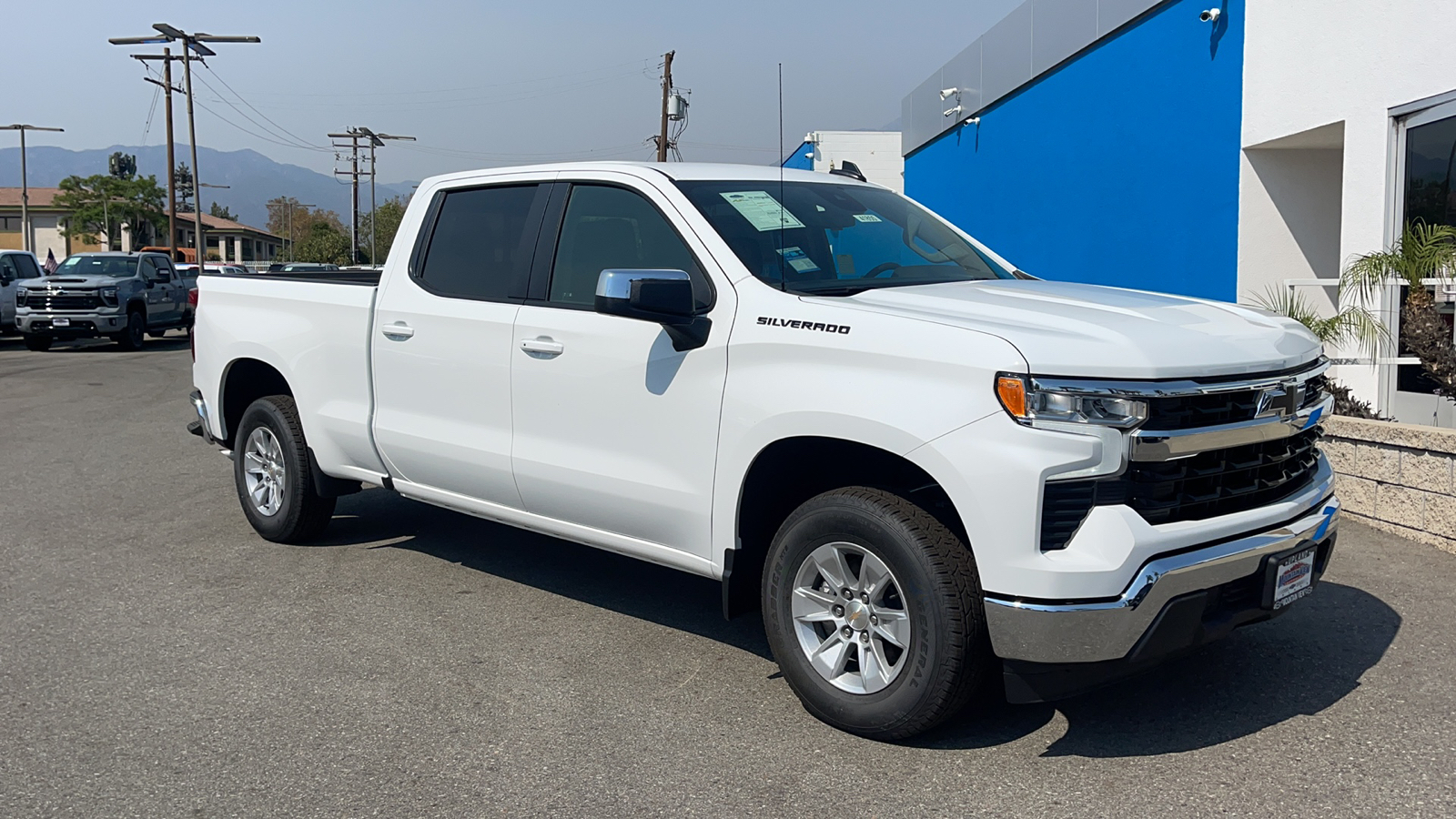 2024 Chevrolet Silverado 1500 LT 1