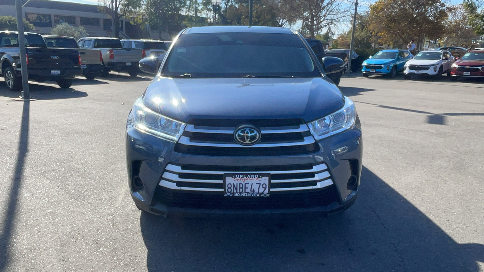 2019 Toyota Highlander LE 8