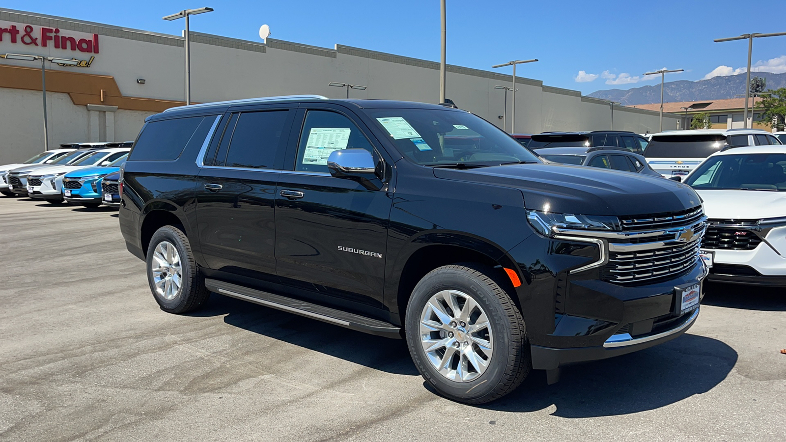 2024 Chevrolet Suburban Premier 1