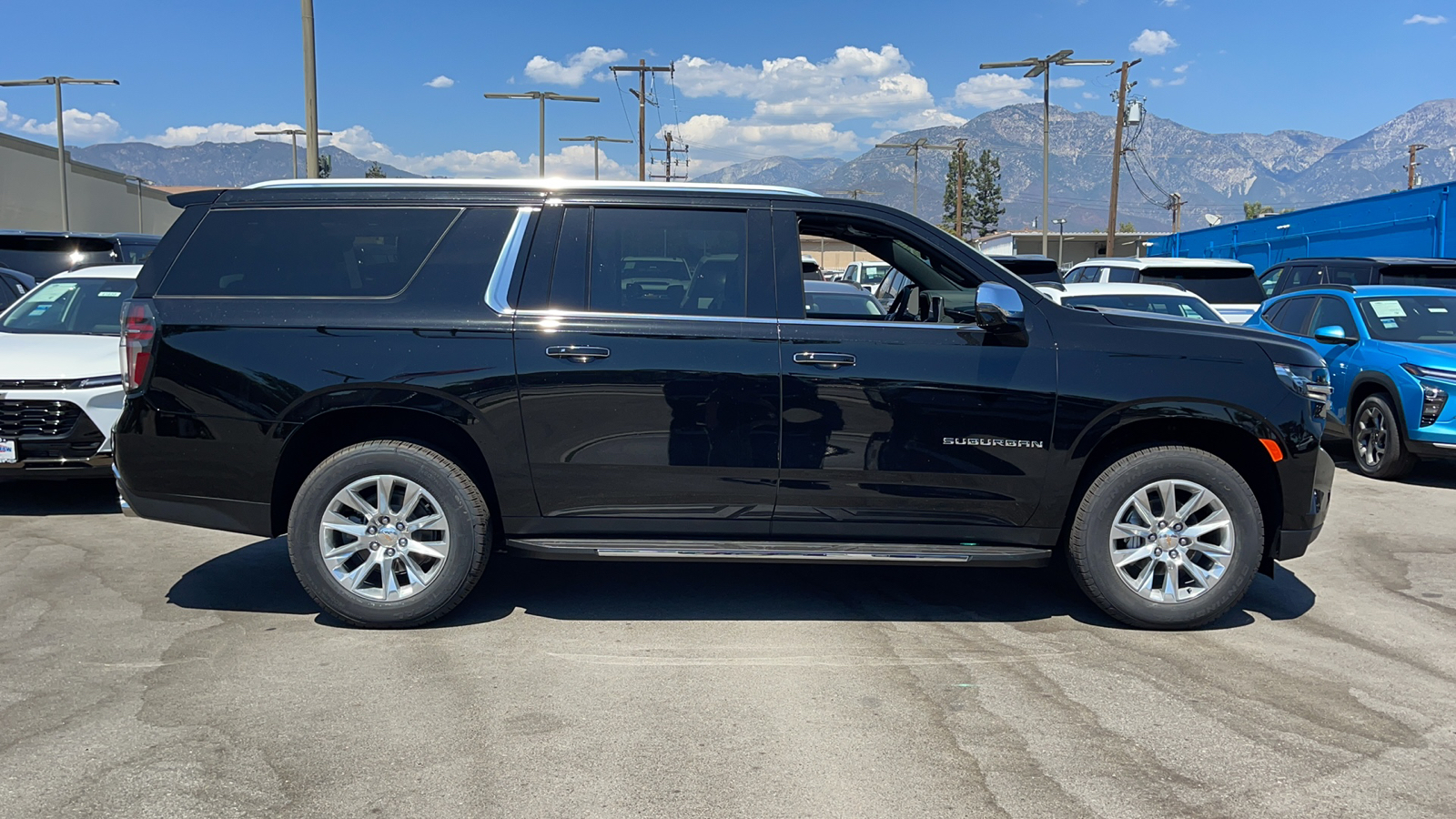 2024 Chevrolet Suburban Premier 2