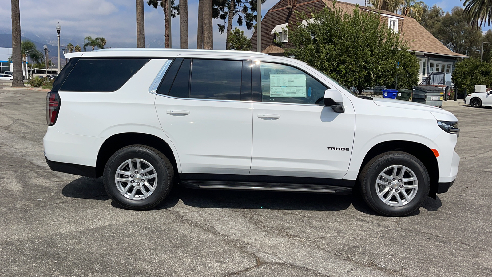 2024 Chevrolet Tahoe LS 2