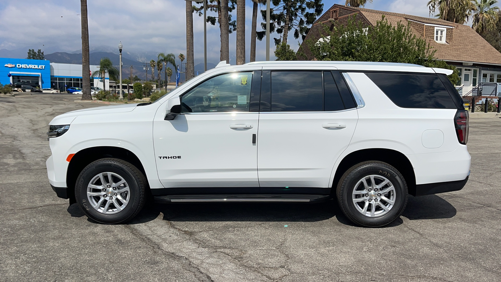 2024 Chevrolet Tahoe LS 6