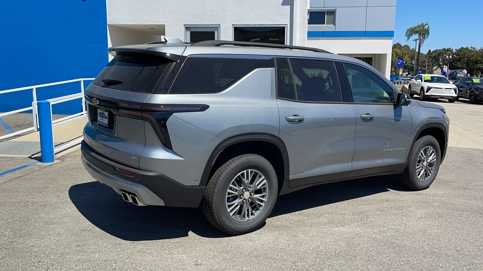 2024 Chevrolet Traverse FWD LT 3