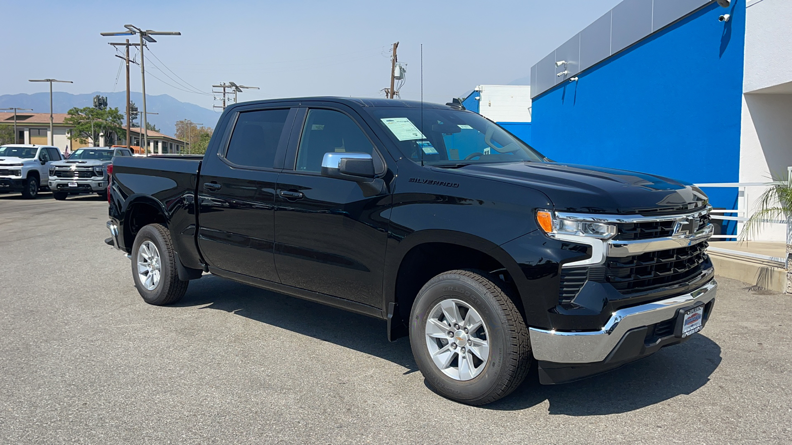 2024 Chevrolet Silverado 1500 LT 1