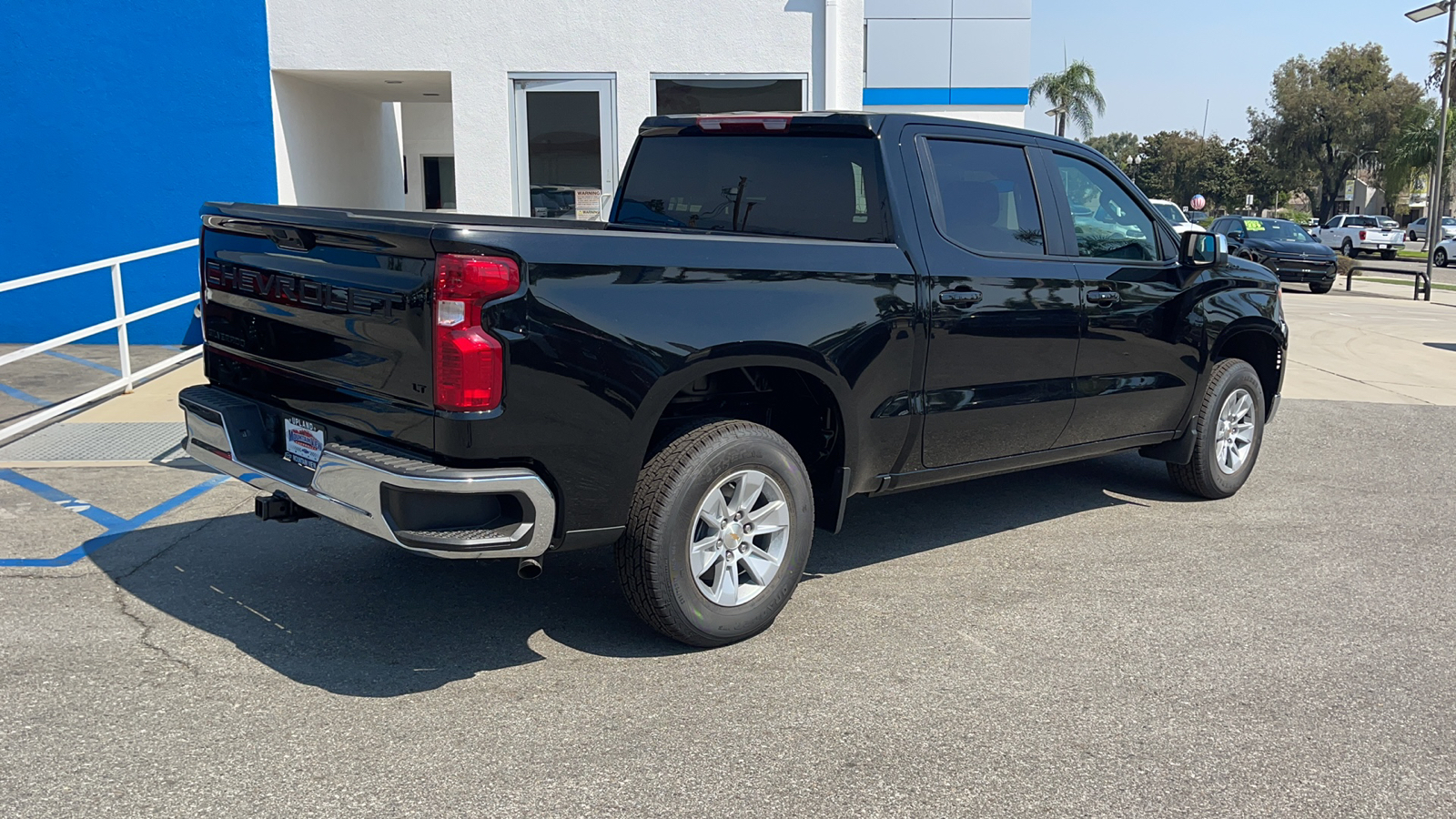 2024 Chevrolet Silverado 1500 LT 3