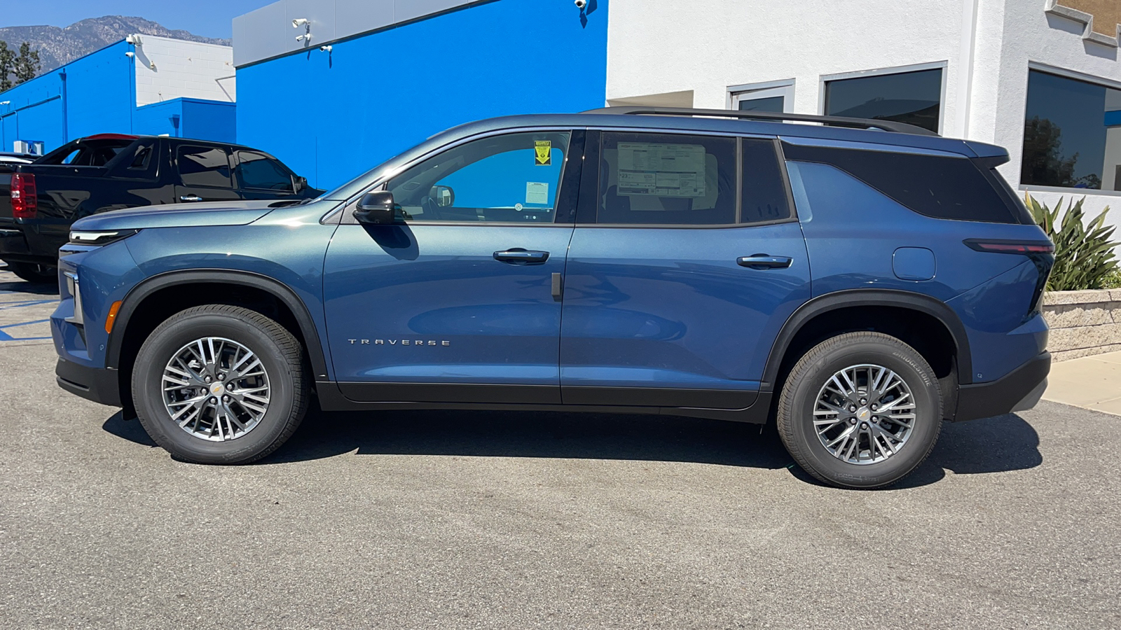 2024 Chevrolet Traverse FWD LT 6