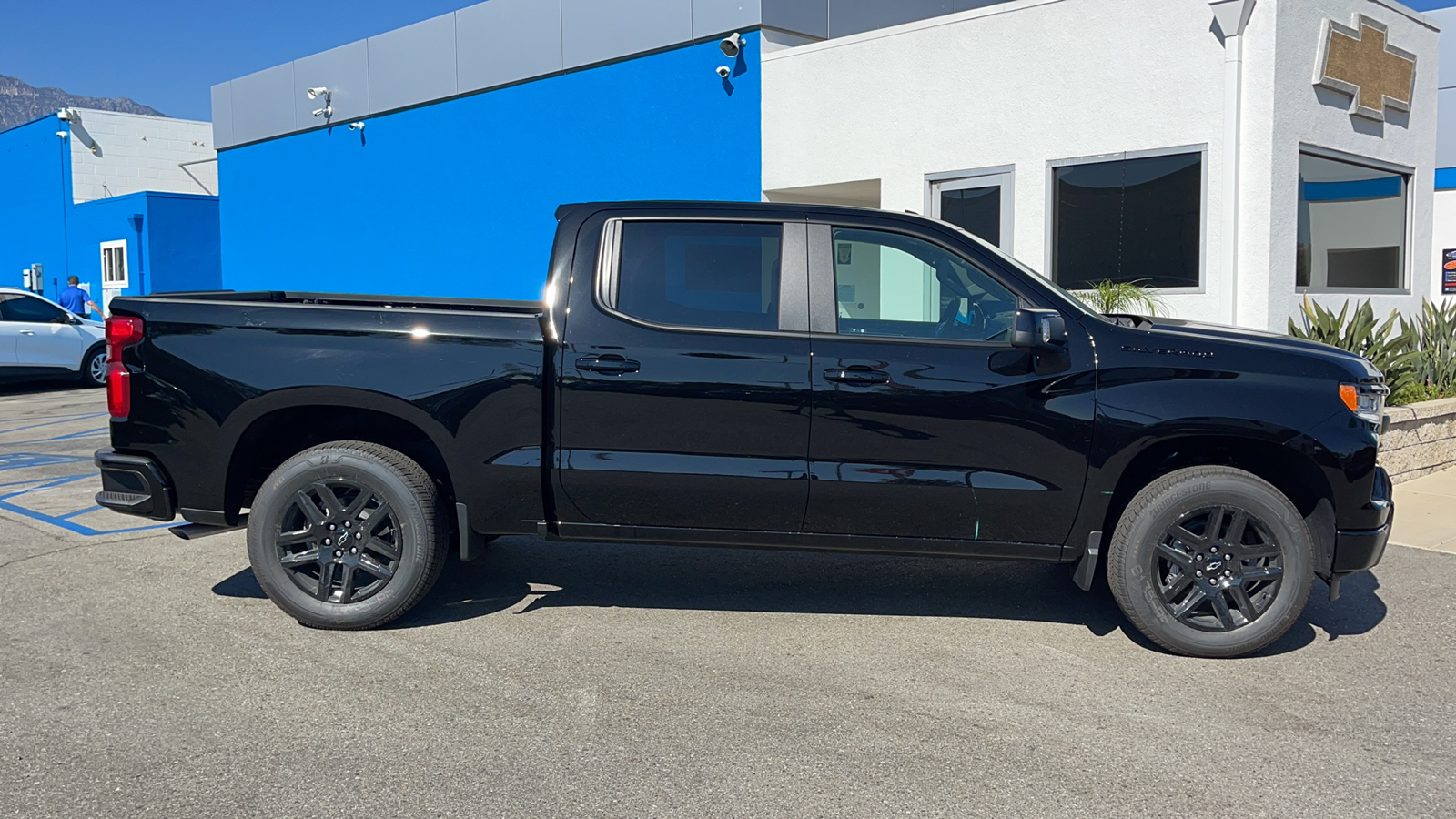 2024 Chevrolet Silverado 1500 RST 2