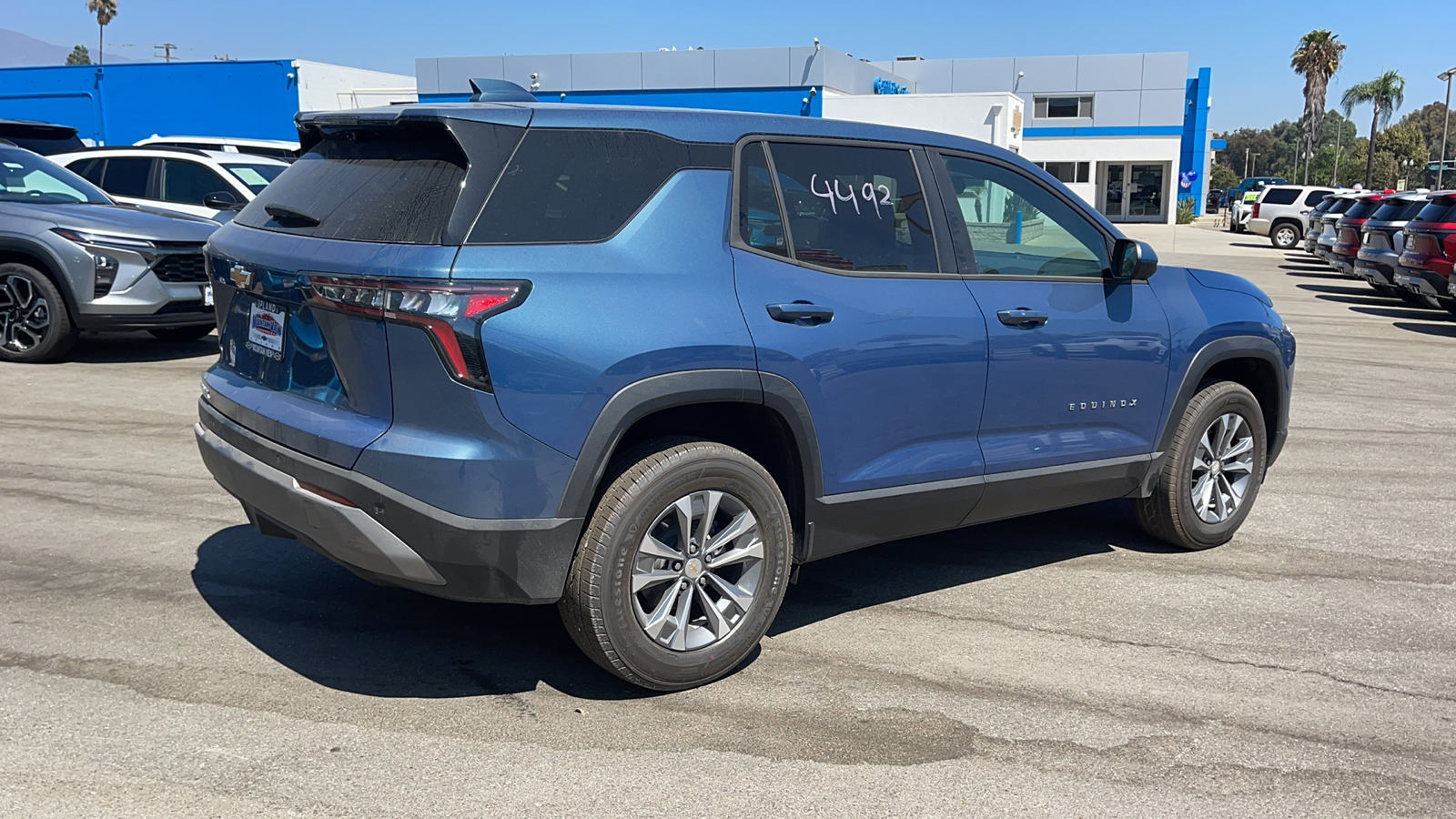 2025 Chevrolet Equinox FWD LT 3