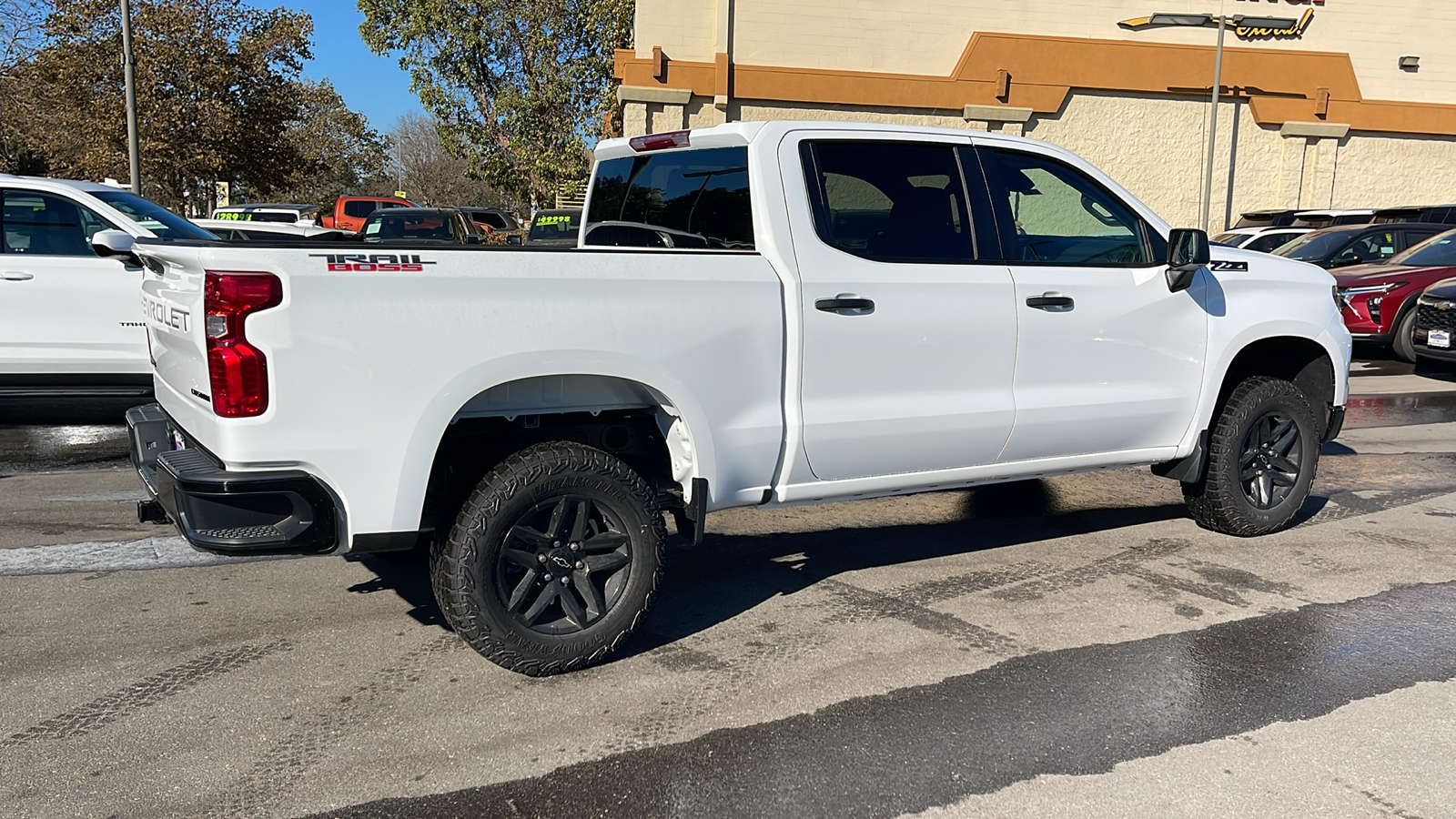 2024 Chevrolet Silverado 1500 Custom Trail Boss 3