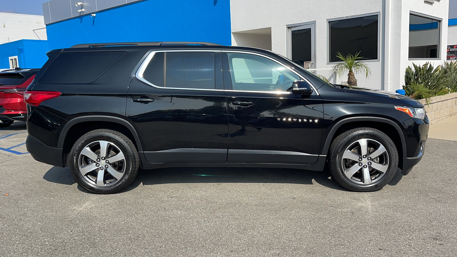 2019 Chevrolet Traverse LT Leather 2