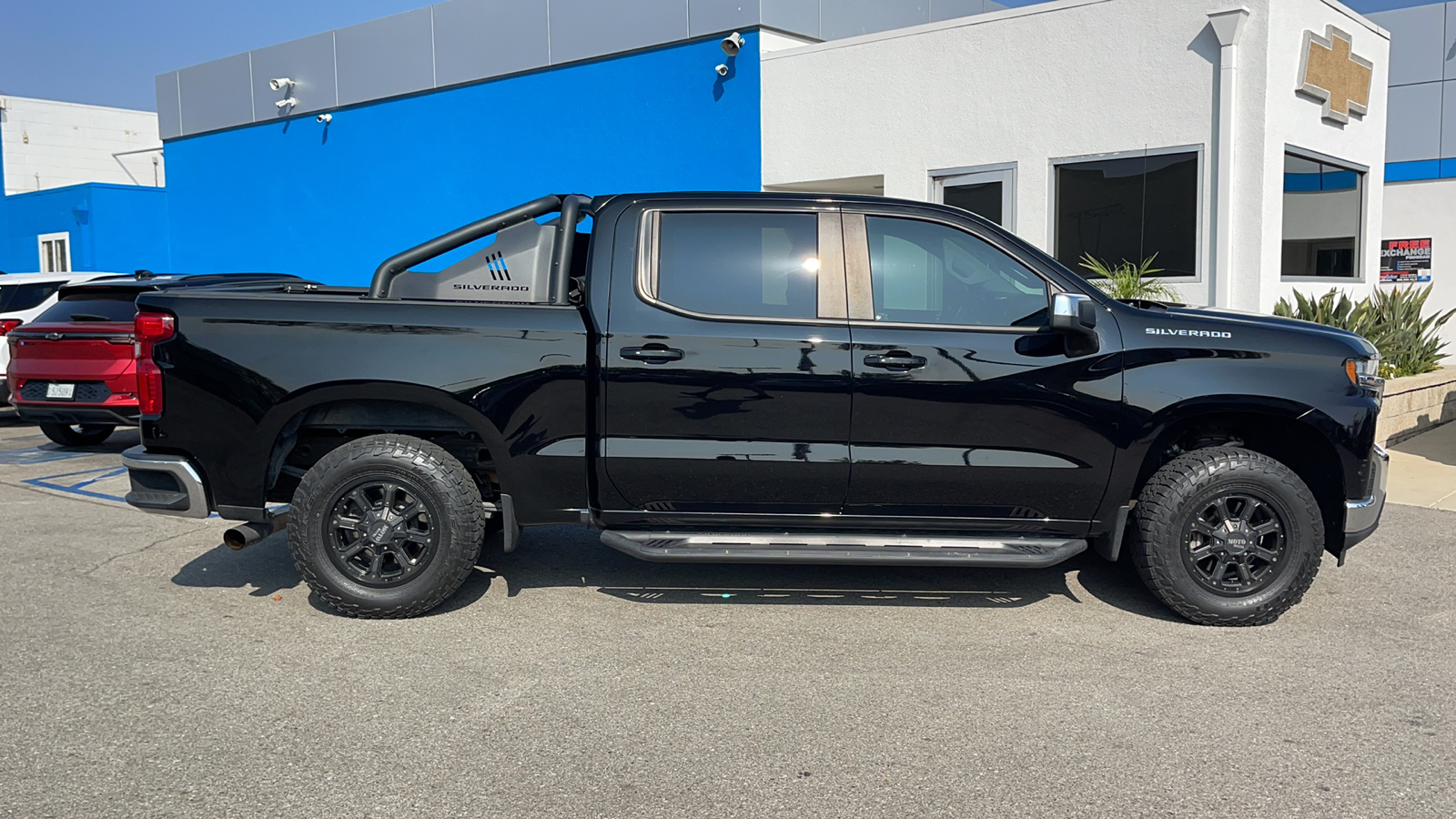 2019 Chevrolet Silverado 1500 LT 2