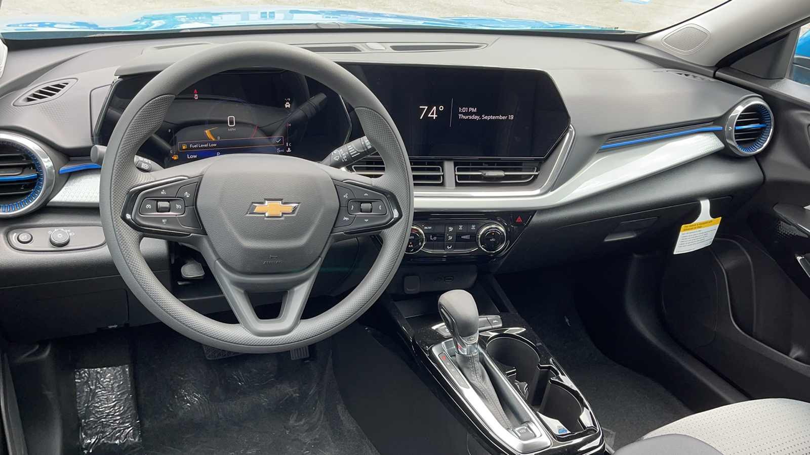 2025 Chevrolet Trax LT 14