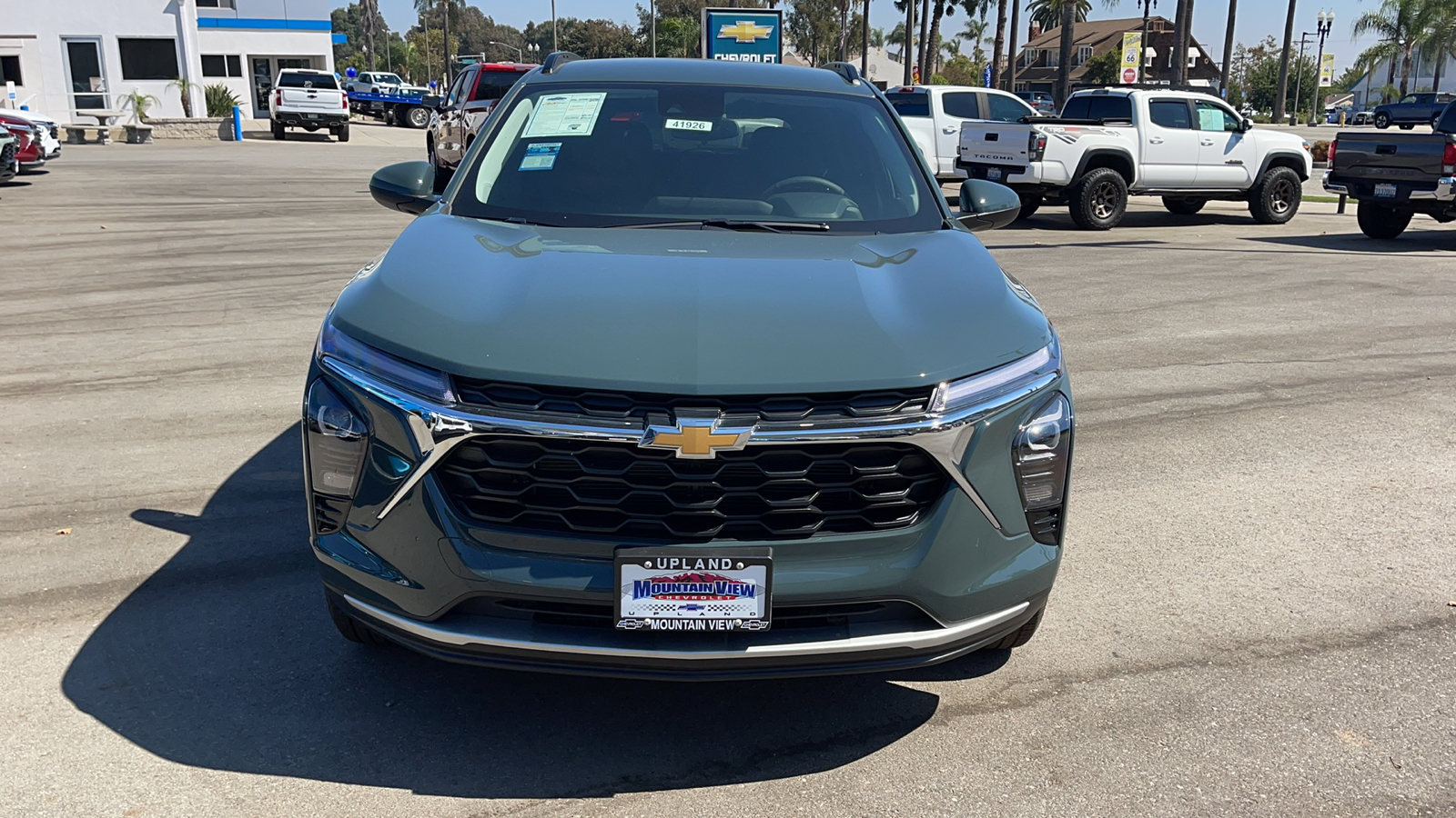 2025 Chevrolet Trax LT 8