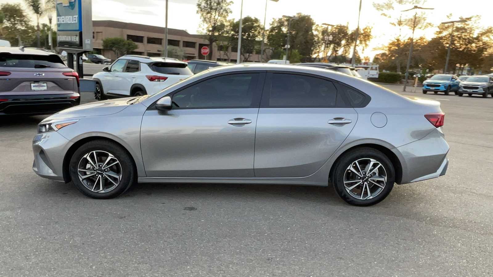 2024 Kia Forte LXS 6