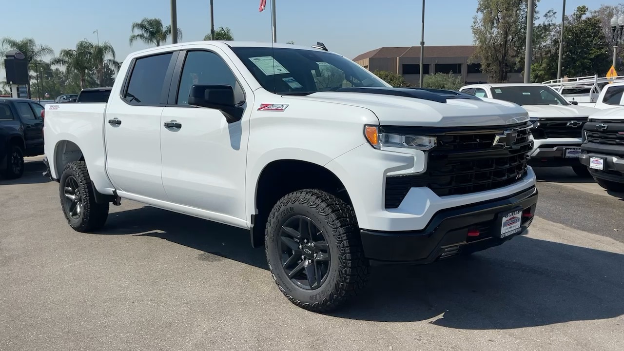 2024 Chevrolet Silverado 1500 LT Trail Boss 1