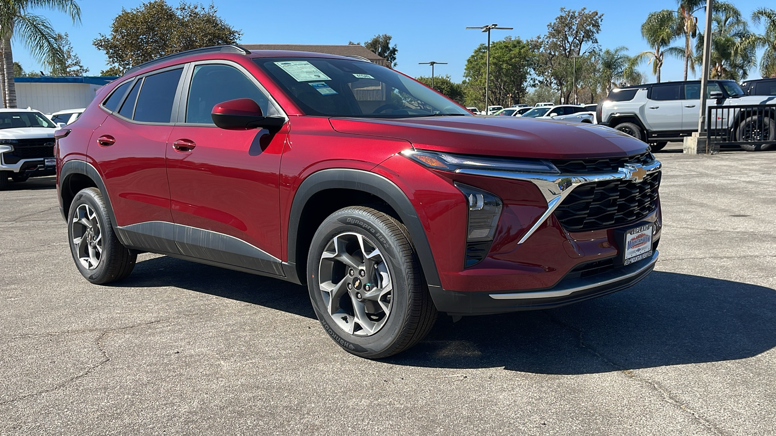 2025 Chevrolet Trax LT 1