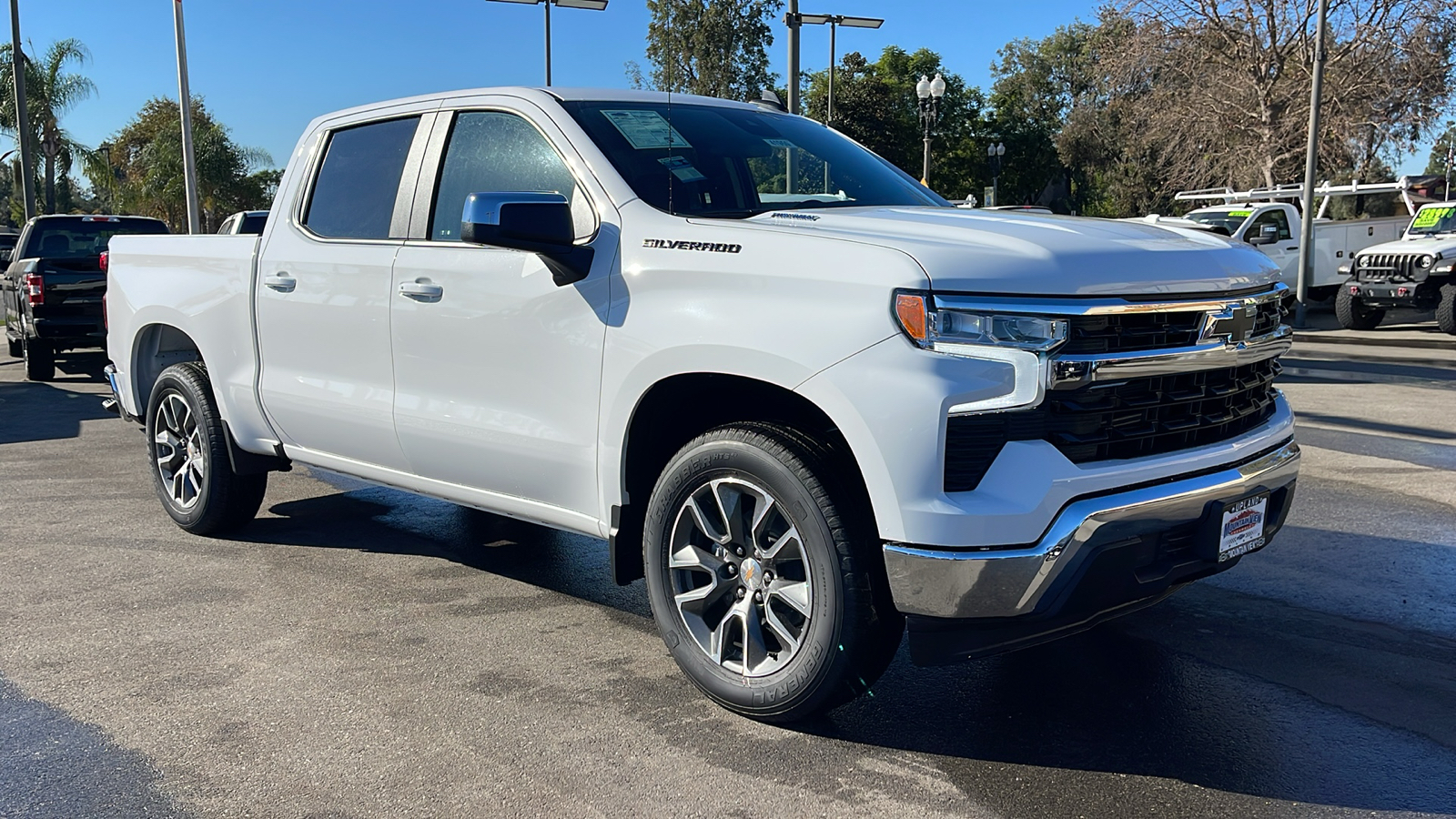 2025 Chevrolet Silverado 1500 LT 1